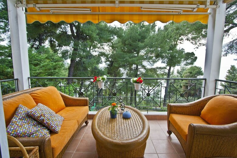 Dolotea Sea View House