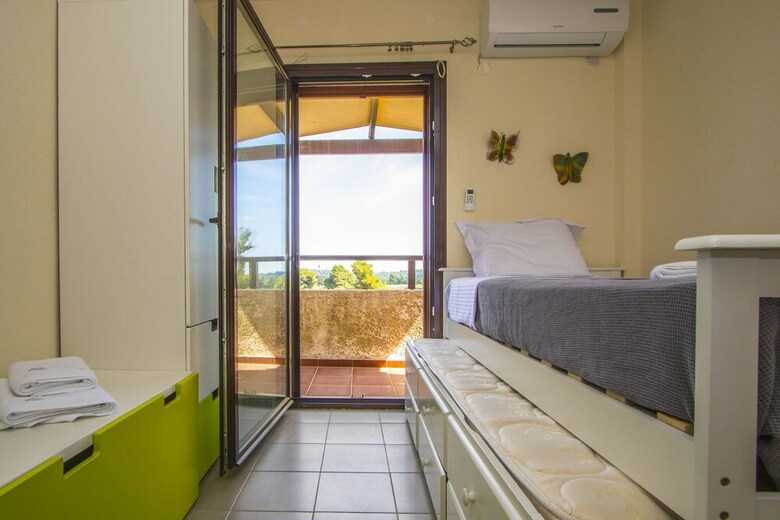 Sofia Summer House, Elani