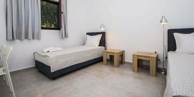 Lorenia Sea Side Villa, Elani