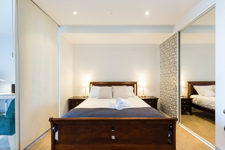 Leila, 1bdr Melbourne Apartment