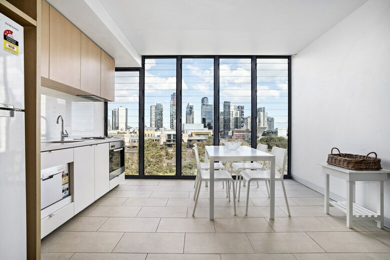 Leila, 1bdr Melbourne Apartment