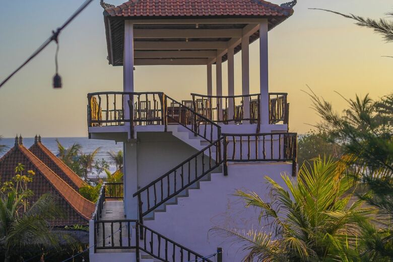 Bed & Breakfast The Anara Surfing Camp