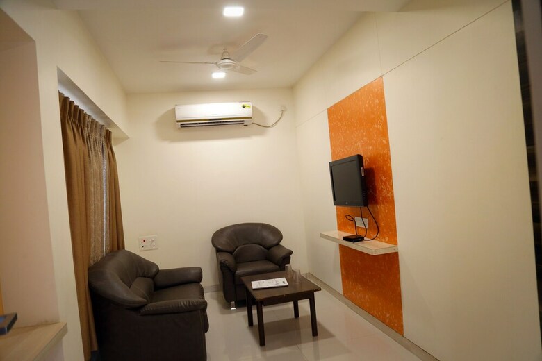 Hotel Madhuvan International