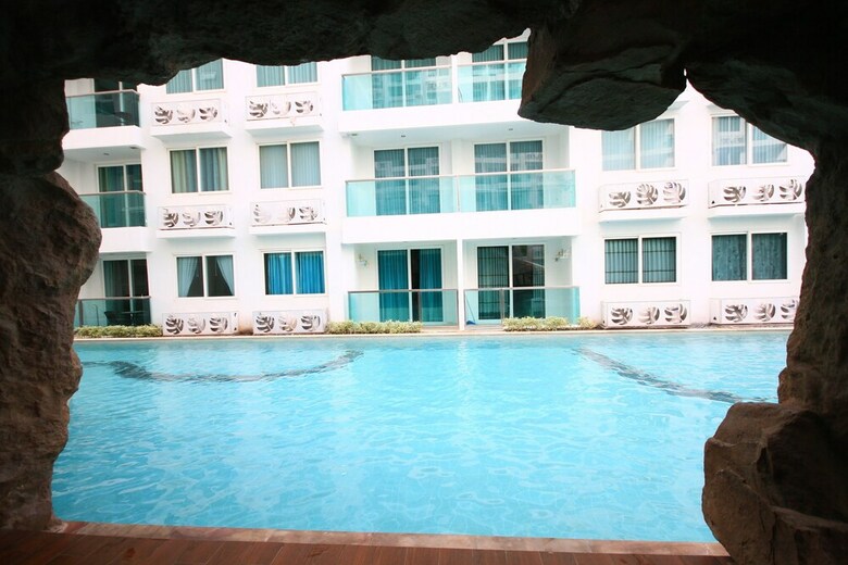 Amazon Condo & Water Park Pattaya