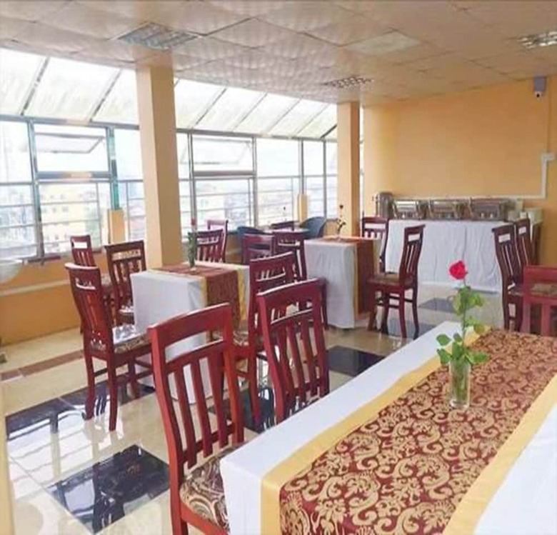 C & Y Hotel