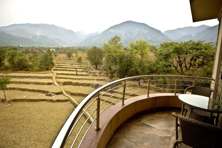 Hotel Quartz Himalayan Brothers