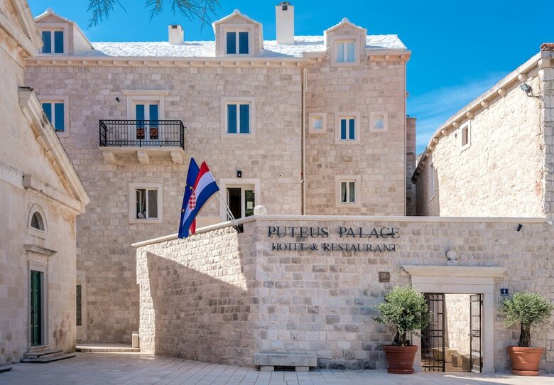 Hotel Puteus Palace Brac
