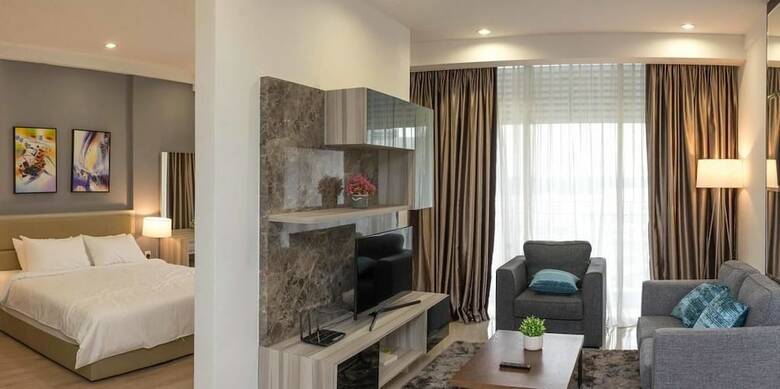 Apartamentos Encorp Marina Suites
