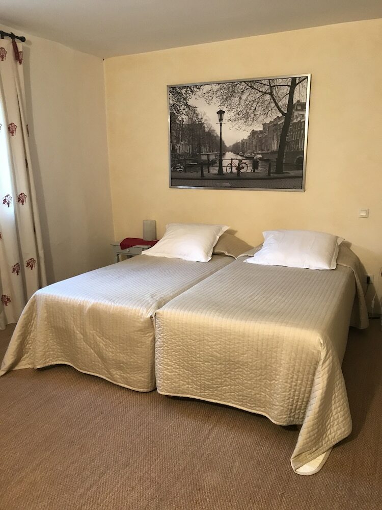 Hotel H�tel Guilhaume D'orange