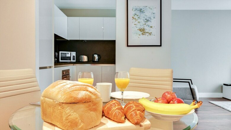 Stunning And Central 2br Townhouse