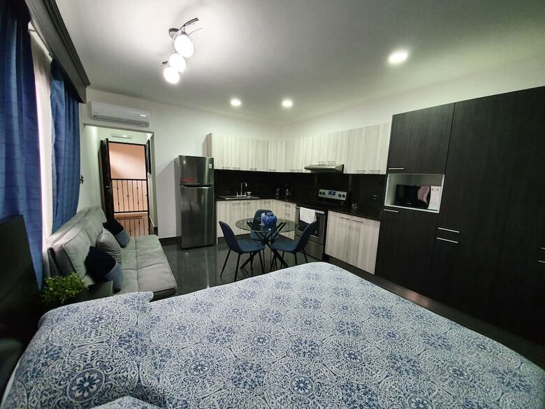 Hotel Suites Merlyn Aeropuerto