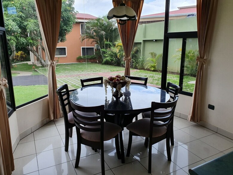 Hotel Suites Merlyn Aeropuerto