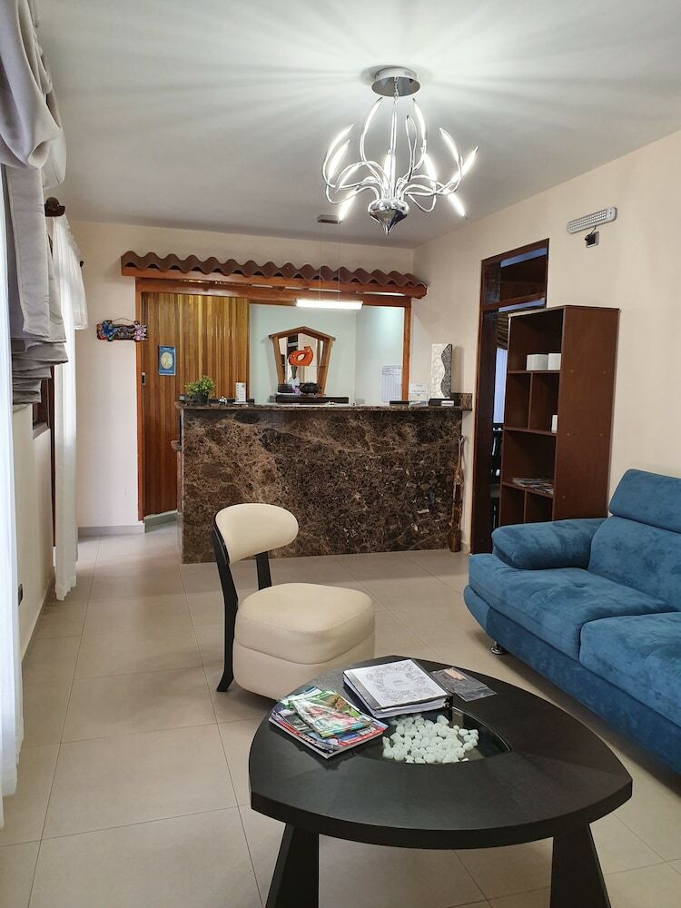 Hotel Suites Merlyn Aeropuerto