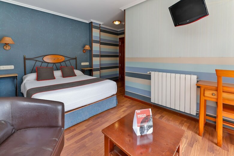 Hotel Oyo Puerto de Cand�s