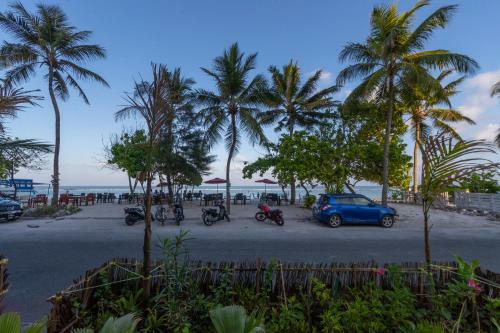 Hotel Coral Grand Beach & Spa