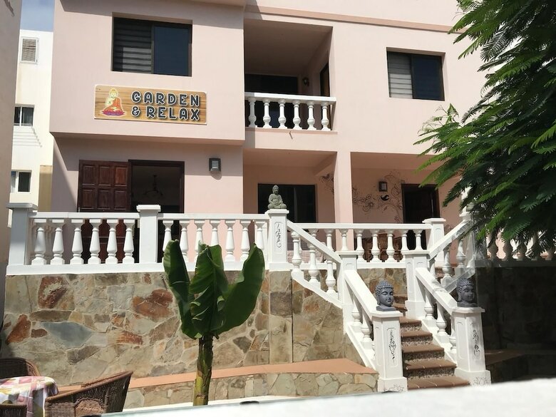 Hostal Garden & Relax - Adults Only