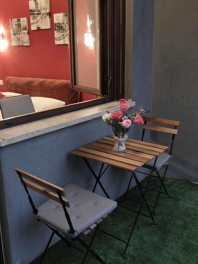 Seven Miracles Inn