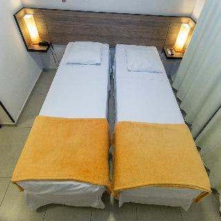 I Hotel