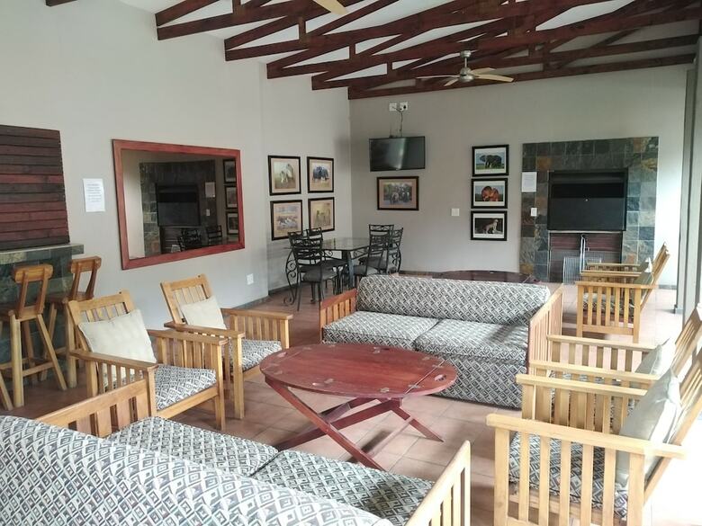 Hotel Acacia Guesthouse
