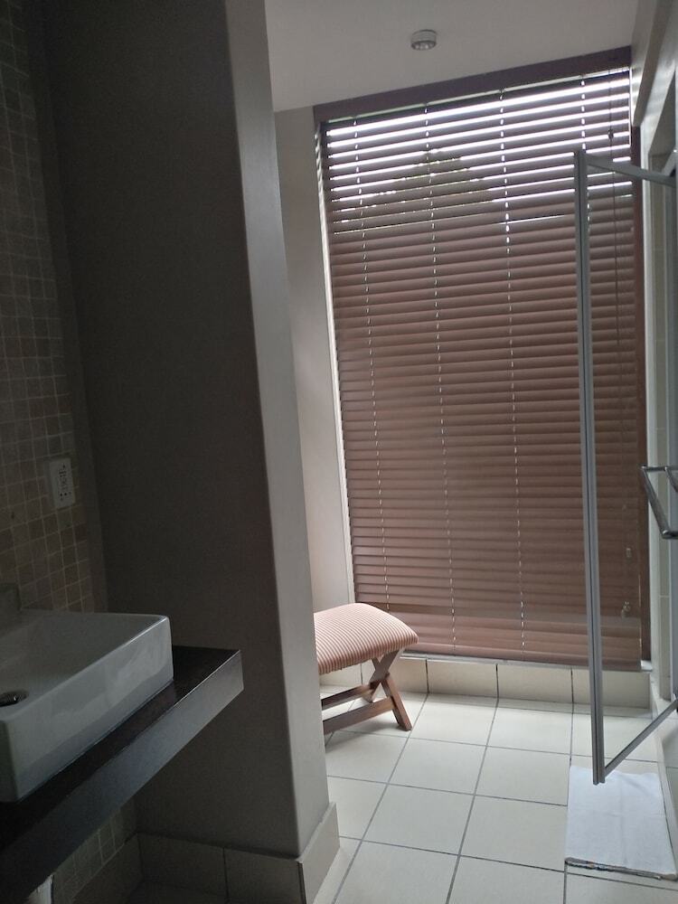 Hotel Acacia Guesthouse