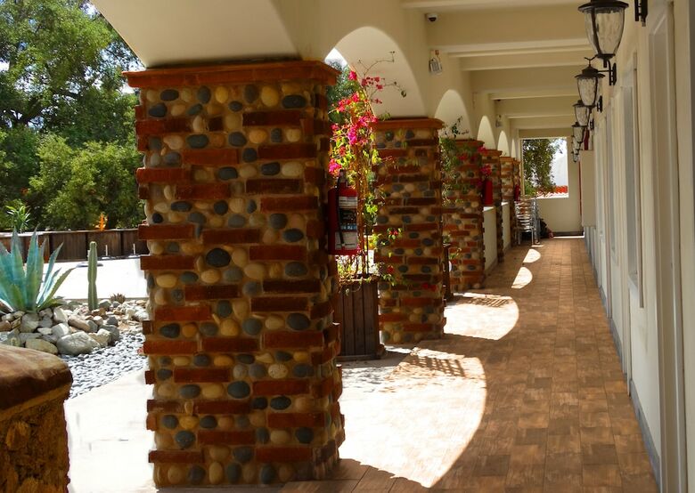 Hotel Hacienda Santana