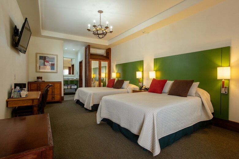 Hotel Hacienda Santana