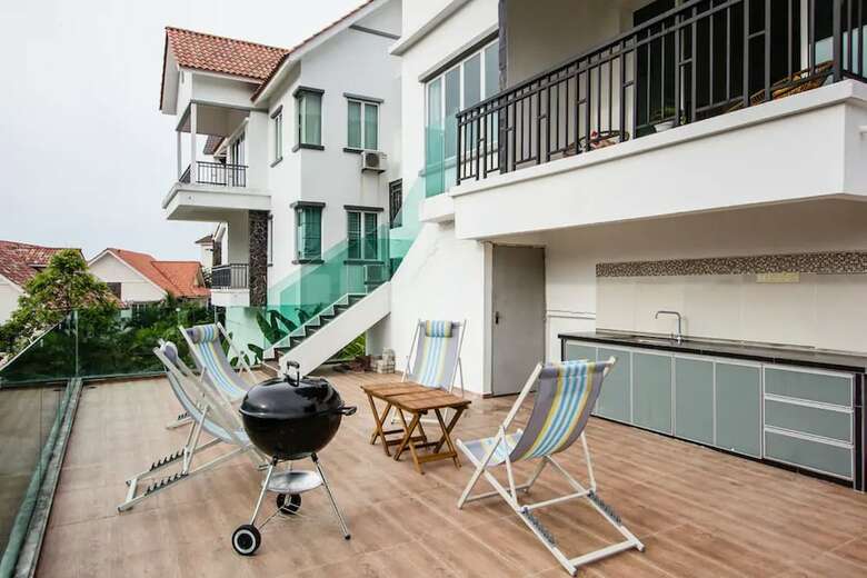 Hilltop Villa One (Penang) By Plush