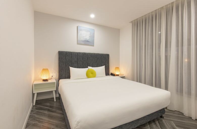 Len's Hotel