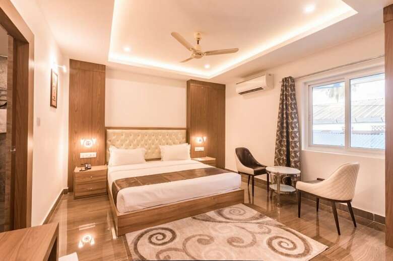 Hotel Grand Paradise