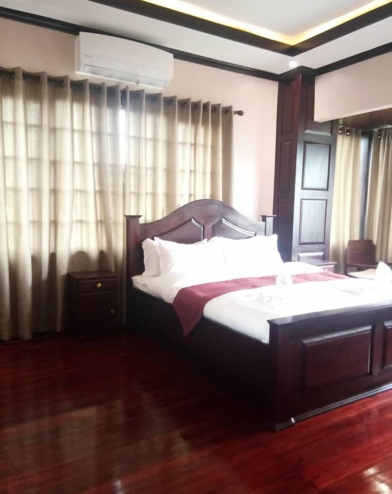 Singha Hotel