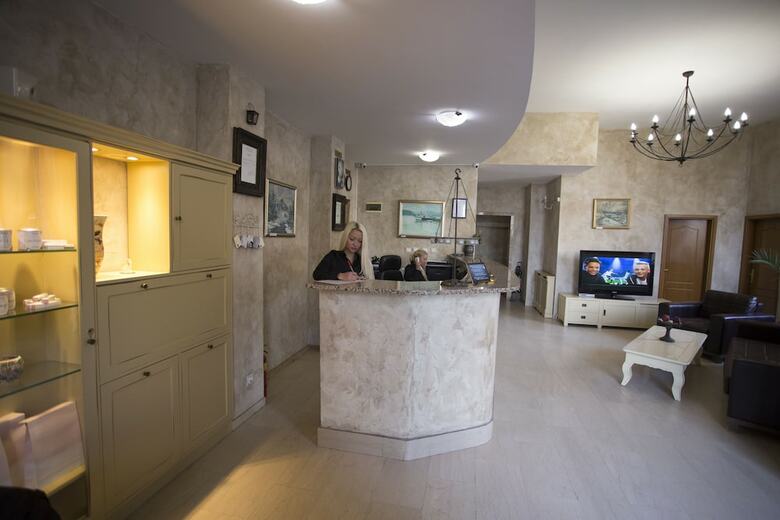 Hotel Alexander Palace