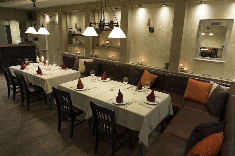 Hotel Alexander Palace