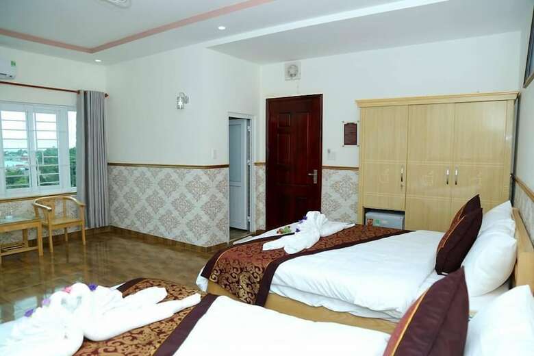 Aec Hotel Ban Me