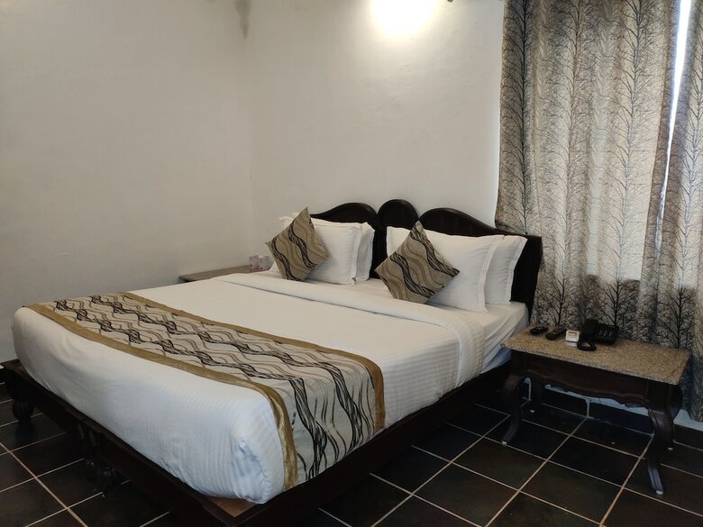 Hotel Kanj Gir Lion Resort