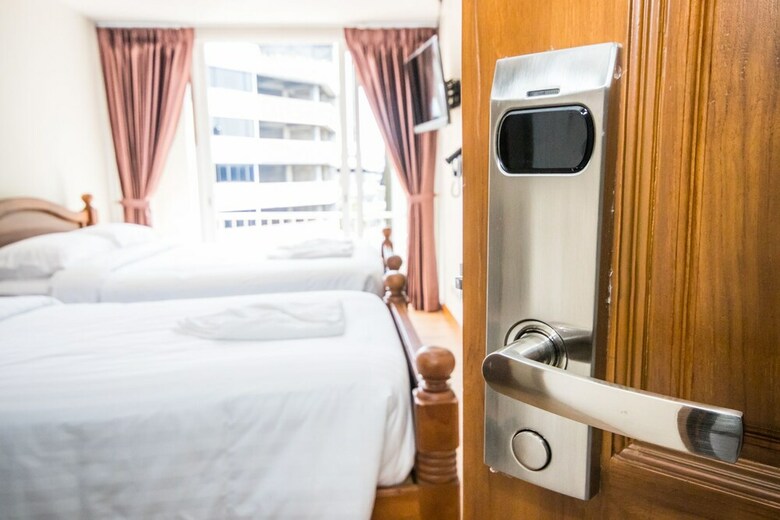 Hotel Royale 8 Ville