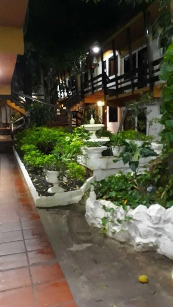 Hostal Residencial Leones de Castilla