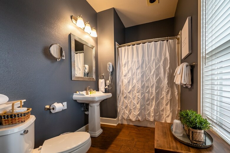 Gruene River Hotel & Retreat