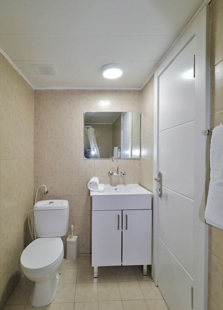 Hotel Neve Midbar Motel