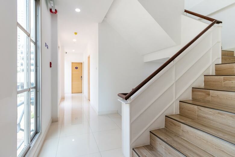 Hostal Oyo 753 Atnest Hostel
