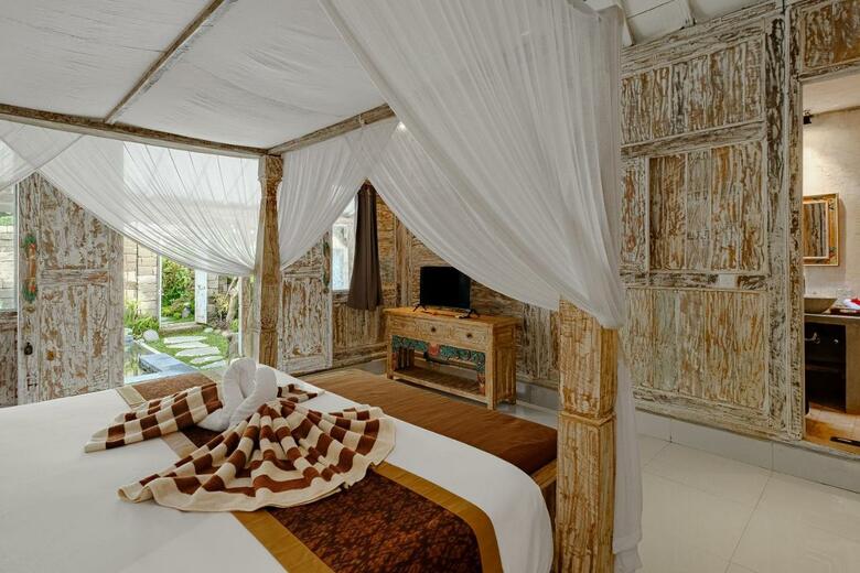 Pratiwi Ubud Villa