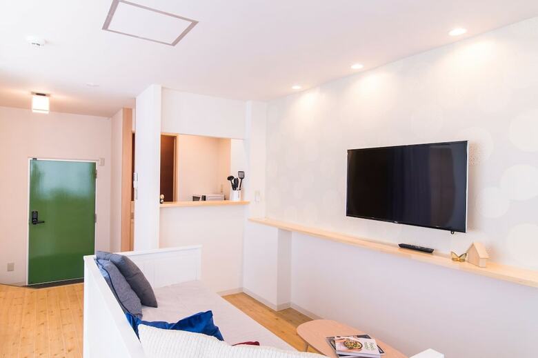 Ten Apartment Hotel