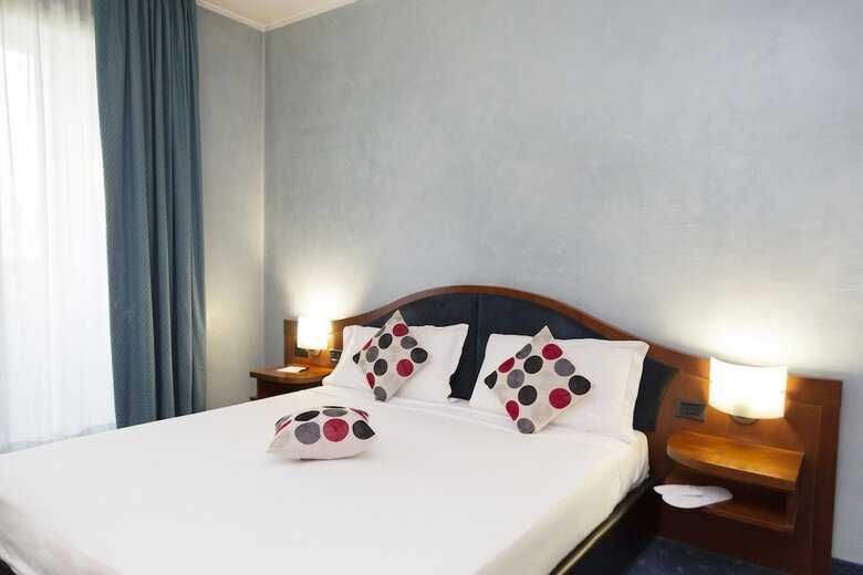 Ih Hotels Milano Blu Visconti