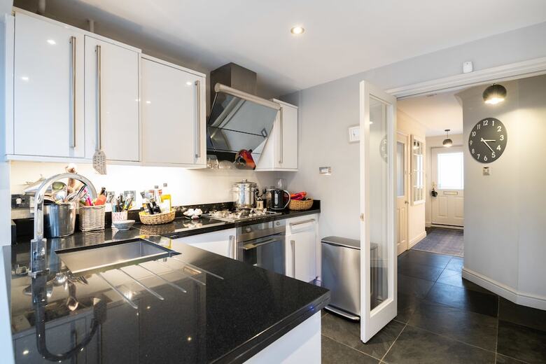 Pristine Tooting Home By Balham High Street