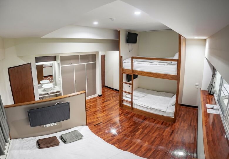 Hostal The Restel