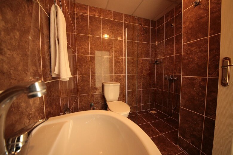 Germia Uni Hotel