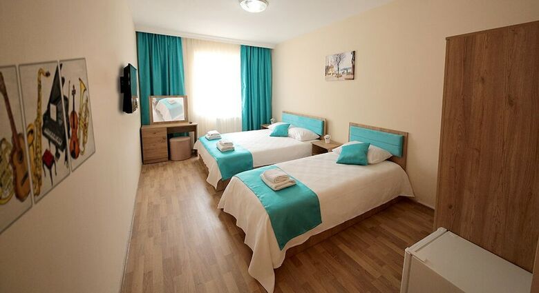 Germia Uni Hotel