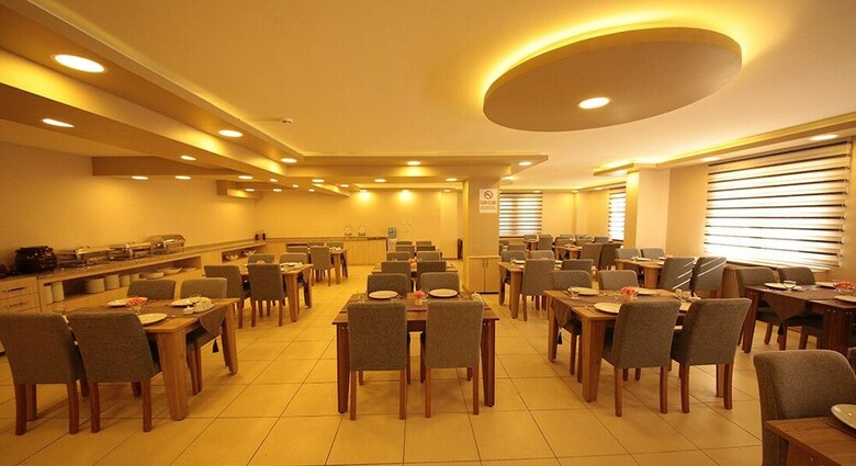 Germia Uni Hotel