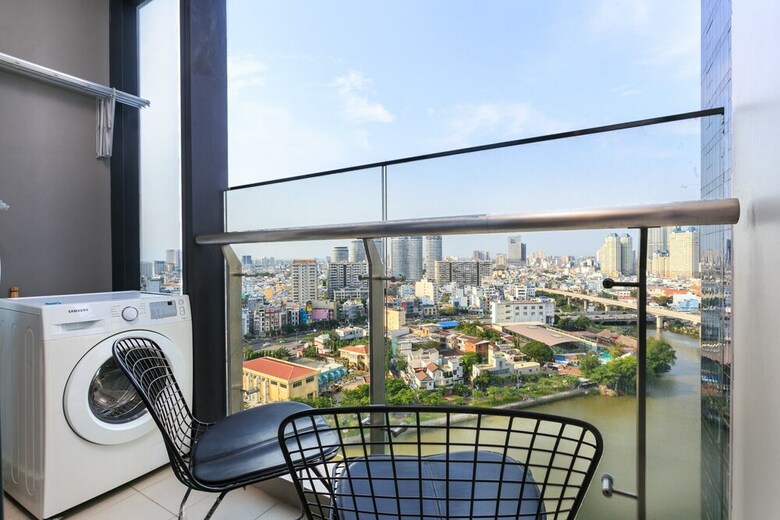 Aparthotel Vinhomes Golden River P'house
