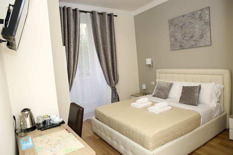 Hotel Vatican Comfort Suites