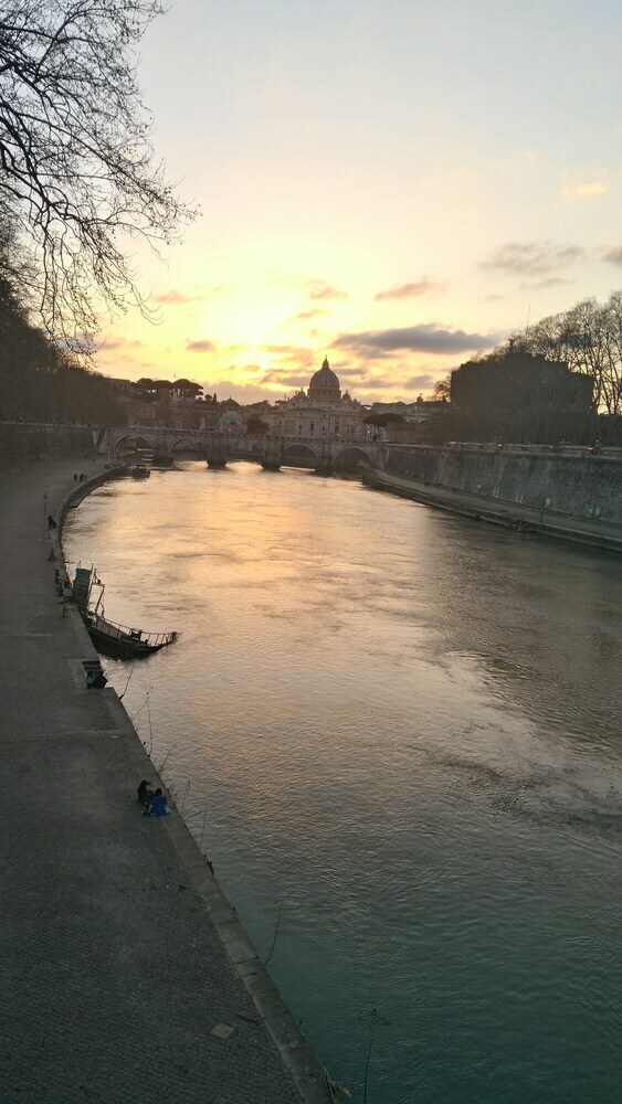 Hotel Vatican Comfort Suites